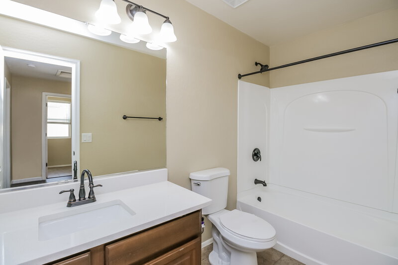 2,435/Mo, 1635 S Wildrose Mesa, AZ 85209 Bathroom View