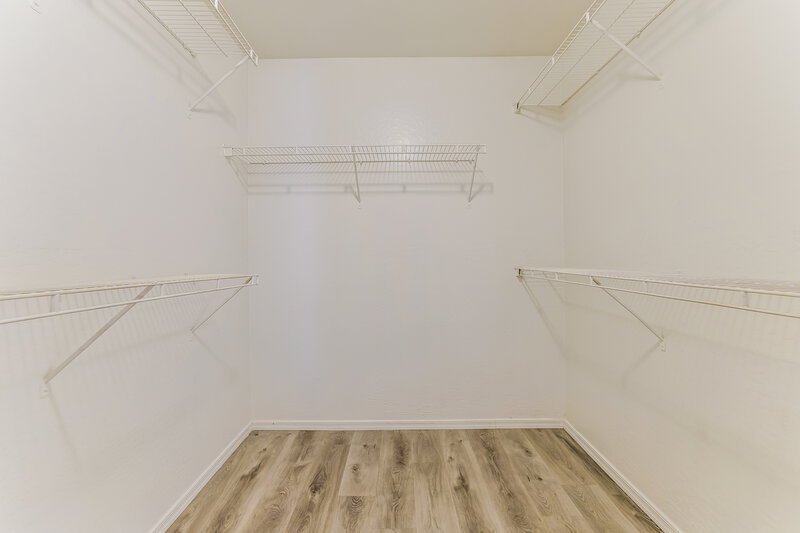 1,945/Mo, 28113 N Superior Rd San Tan Valley, AZ 85143 Walk In Closet View