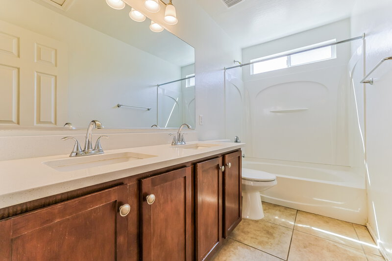 1,945/Mo, 28113 N Superior Rd San Tan Valley, AZ 85143 Bathroom View 2