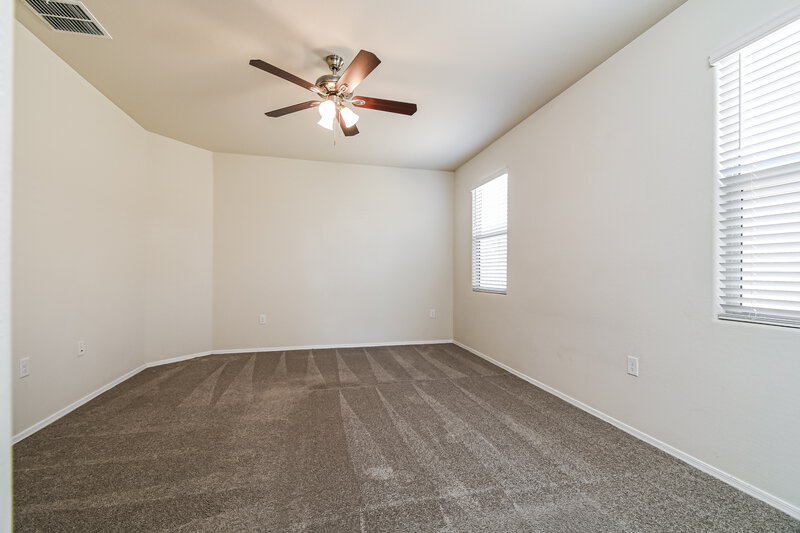 1,795/Mo, 5238 E Sharbel Rd San Tan Valley, AZ 85143 Main Bedroom View 2