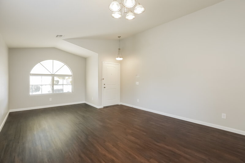 2,095/Mo, 7251 W Cactus Wren Dr Glendale, AZ 85303 Dining Room View