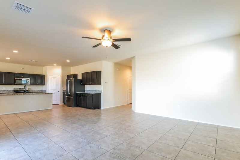 1,690/Mo, 5182 E Sharbel Rd San Tan Valley, AZ 85143 Living Room View 2
