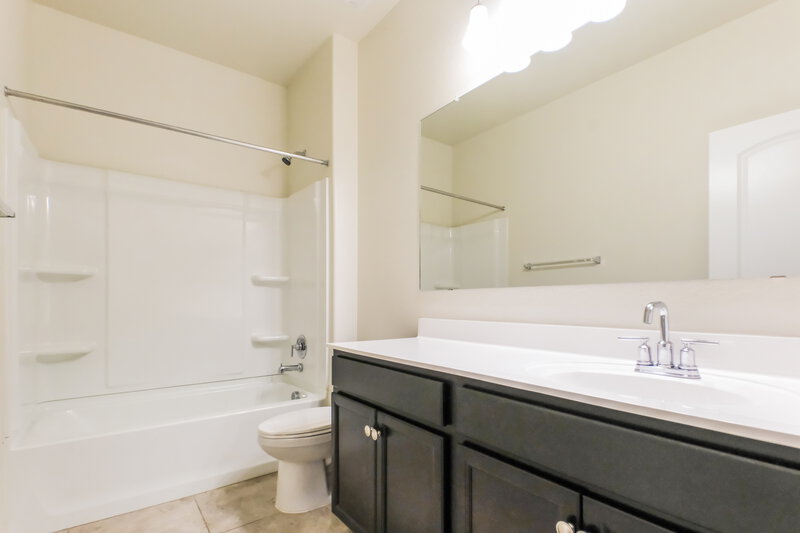 1,690/Mo, 5182 E Sharbel Rd San Tan Valley, AZ 85143 Bathroom View