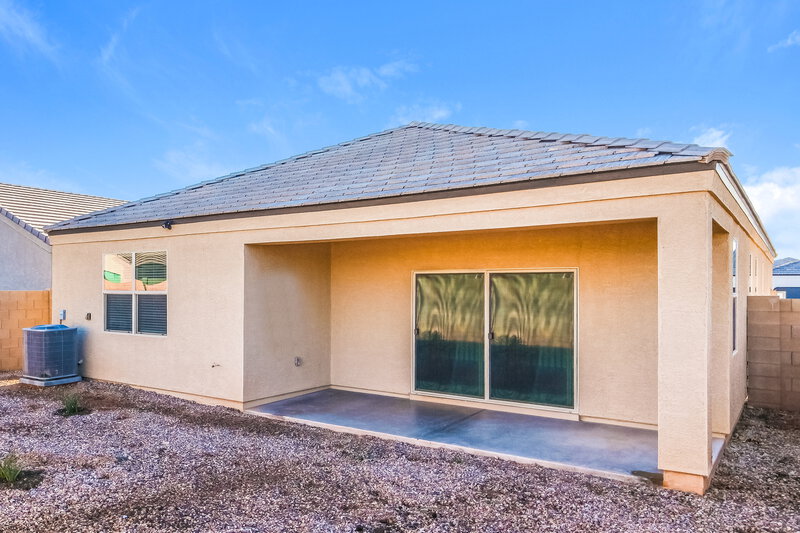 1,690/Mo, 5182 E Sharbel Rd San Tan Valley, AZ 85143 Rear View
