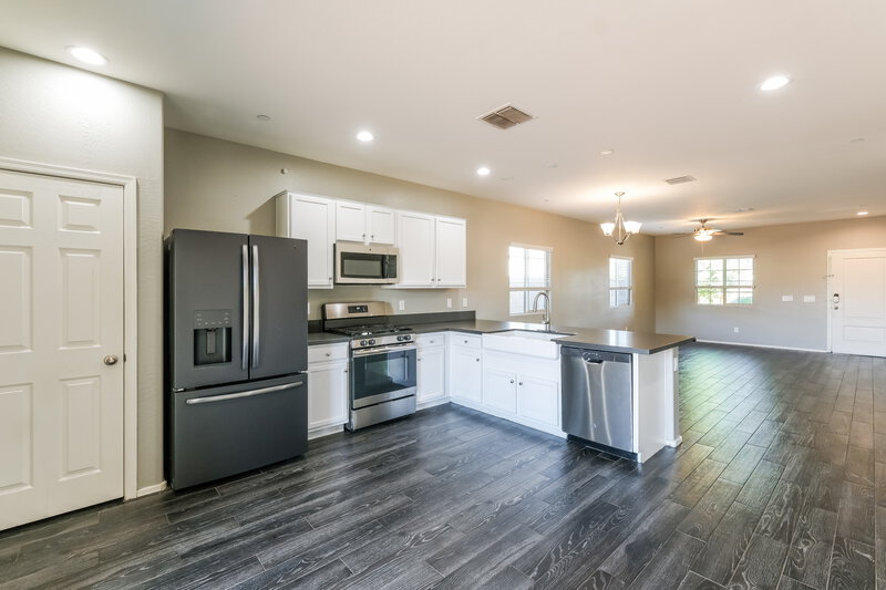 1,815/Mo, 21221 W Hubbell St Buckeye, AZ 85396 Kitchen View 2