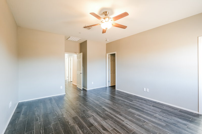 1,815/Mo, 21221 W Hubbell St Buckeye, AZ 85396 Main Bedroom View 2