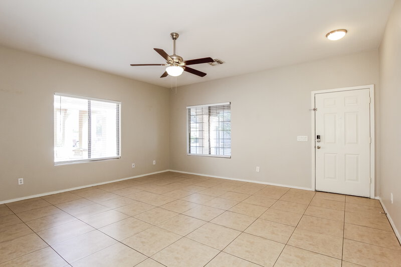 1,955/Mo, 5658 S 239th Dr Buckeye, AZ 85326 Living Room View 2