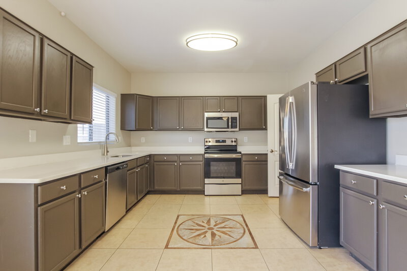 1,955/Mo, 5658 S 239th Dr Buckeye, AZ 85326 Kitchen View