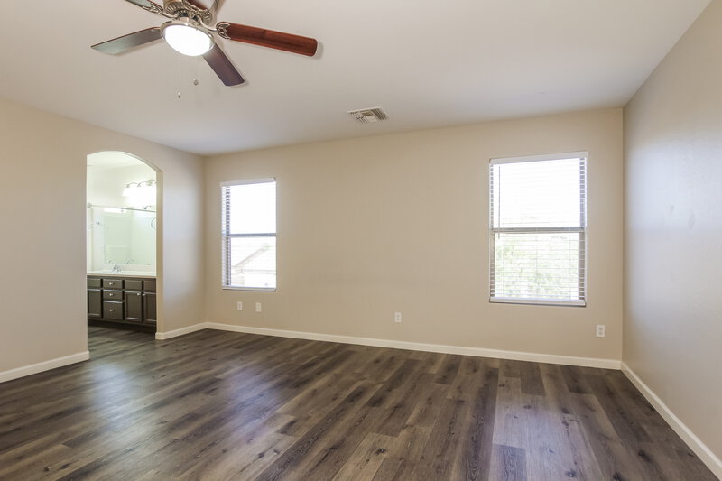 1,955/Mo, 5658 S 239th Dr Buckeye, AZ 85326 Main Bedroom View