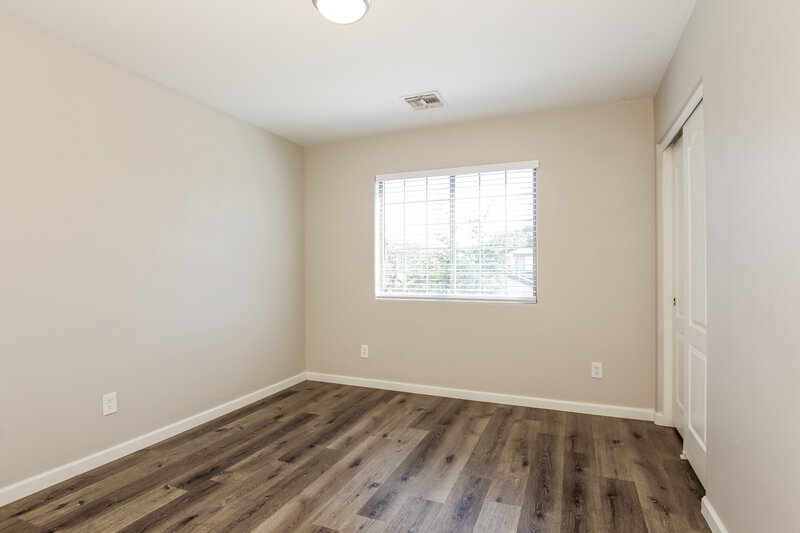 1,955/Mo, 5658 S 239th Dr Buckeye, AZ 85326 Bedroom View