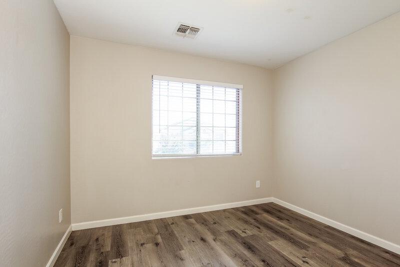 1,955/Mo, 5658 S 239th Dr Buckeye, AZ 85326 Bedroom View 2