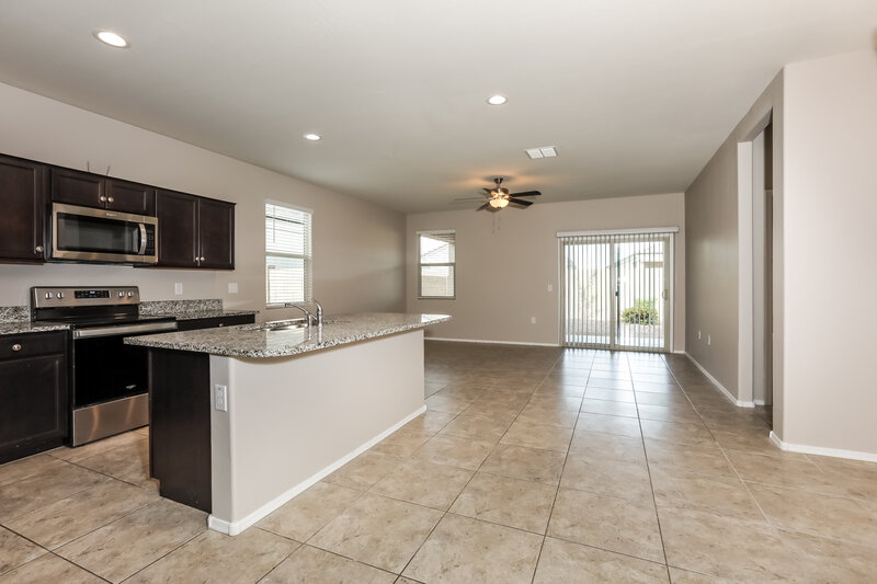 1,795/Mo, 5226 E Sharbel Rd San Tan Valley, AZ 85143 Kitchen View