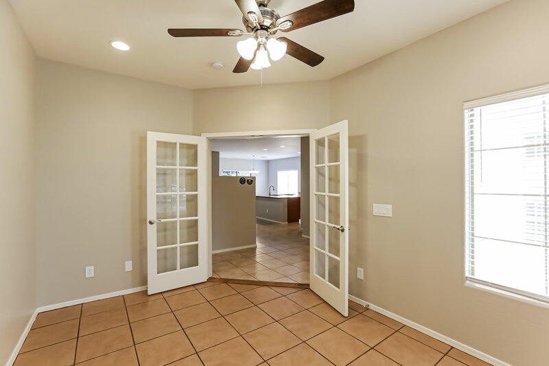 2,040/Mo, 12618 N 128th Ln El Mirage, AZ 85335 Office View