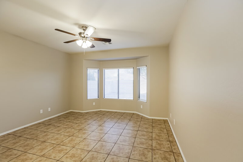 2,040/Mo, 12618 N 128th Ln El Mirage, AZ 85335 Main Bedroom View