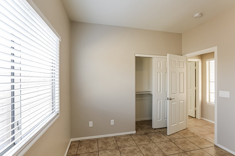 2,040/Mo, 12618 N 128th Ln El Mirage, AZ 85335 Bedroom View 2