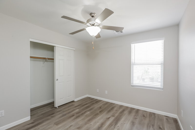 2,235/Mo, 7224 W Crown King Rd Phoenix, AZ 85043 Bedroom View 3