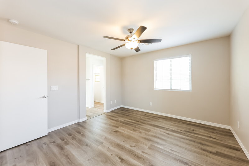 1,785/Mo, 2656 N 73rd Gln Phoenix, AZ 85035 Main Bedroom View