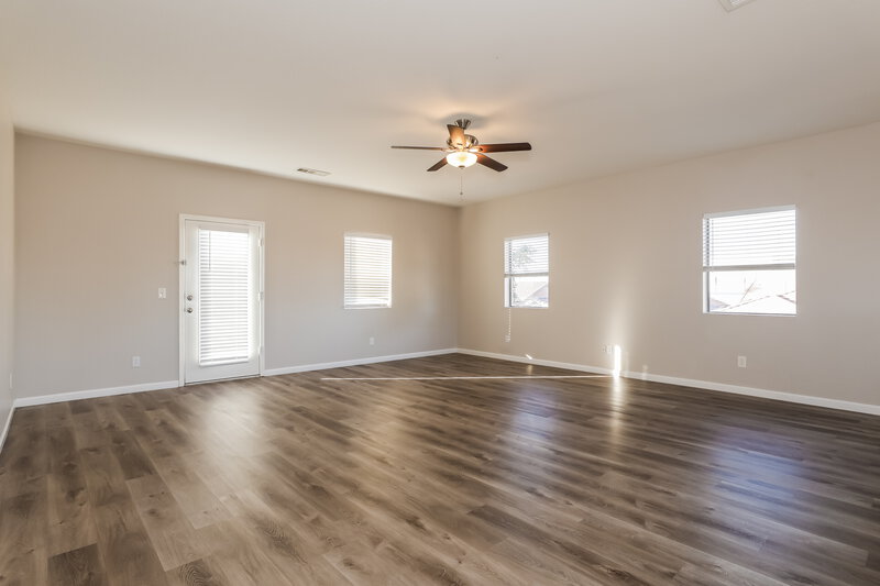 2,120/Mo, 13045 W Columbine Dr El Mirage, AZ 85335 Living Room View 3