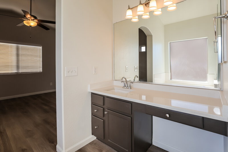 2,120/Mo, 13045 W Columbine Dr El Mirage, AZ 85335 Main Bathroom View 2