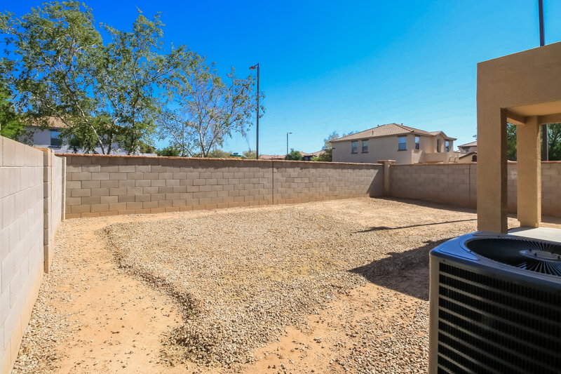 2,455/Mo, 2742 S Southwind Dr Gilbert, AZ 85295 Rear View