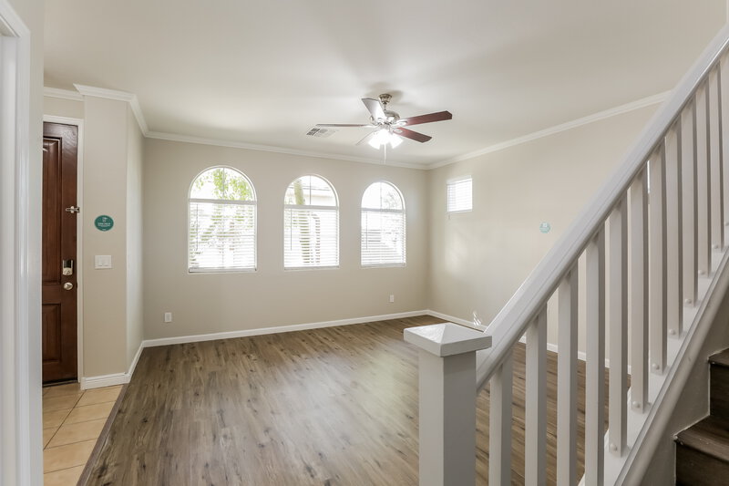 2,060/Mo, 10260 E Isleta Ave Mesa, AZ 85209 Living Room View