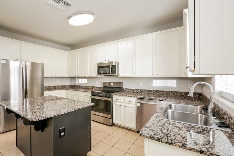 2,060/Mo, 10260 E Isleta Ave Mesa, AZ 85209 Kitchen View