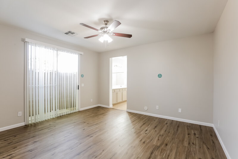 2,060/Mo, 10260 E Isleta Ave Mesa, AZ 85209 Main Bedroom View