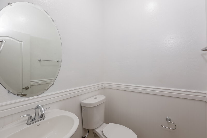 2,060/Mo, 10260 E Isleta Ave Mesa, AZ 85209 Bathroom View 2