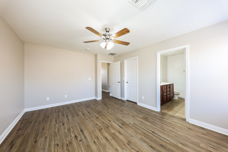 2,055/Mo, 8190 W Palo Verde Ave Peoria, AZ 85345 Main Bedroom View 2