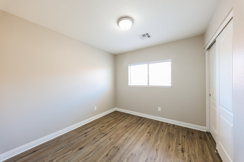 2,055/Mo, 8190 W Palo Verde Ave Peoria, AZ 85345 Bedroom View 2