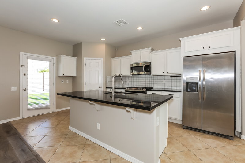 2,480/Mo, 11162 E Stearn Ave Mesa, AZ 85212 Kitchen View