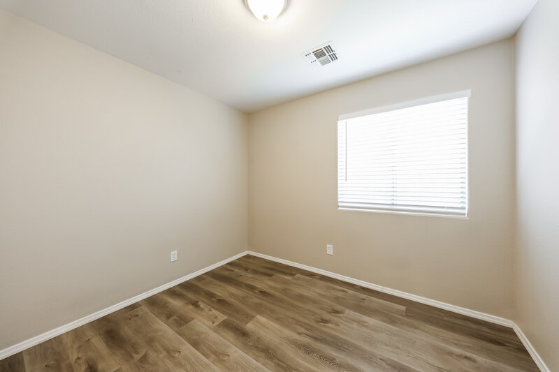 1,930/Mo, 13122 W Clarendon Ave Litchfield Park, AZ 85340 Bedroom View