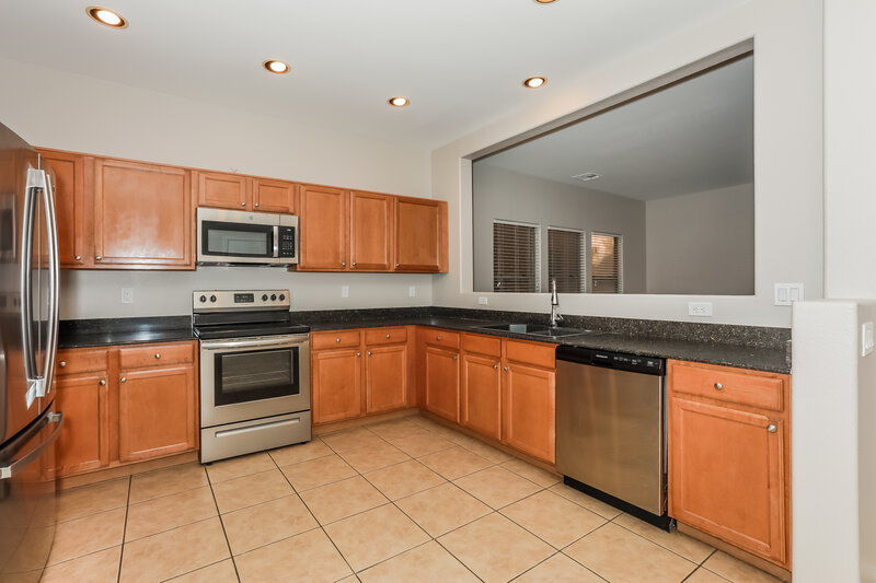 3,060/Mo, 21116 E Tierra Grande Dr Queen Creek, AZ 85142 Kitchen View