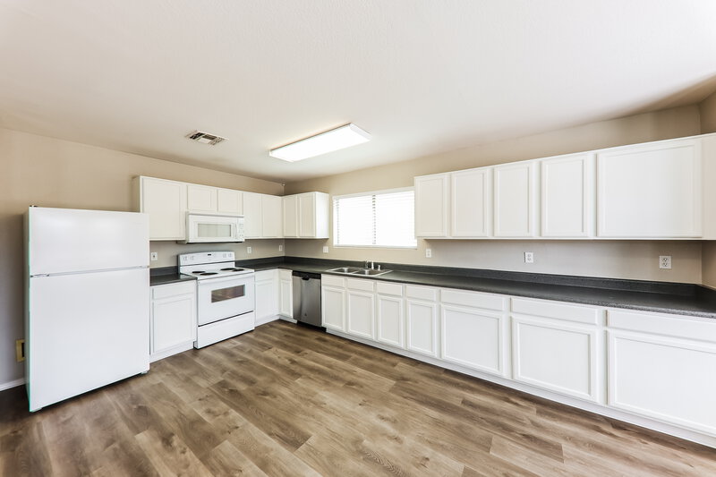 1,965/Mo, 11537 W Flores Dr El Mirage, AZ 85335 Kitchen View