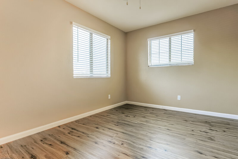 2,255/Mo, 250 W Juniper Ave Unit 71 Gilbert, AZ 85233 Bedroom View 2