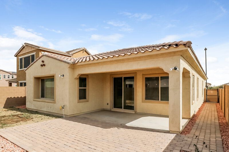 2,270/Mo, 1008 S 200th Ln Buckeye, AZ 85326 Rear View