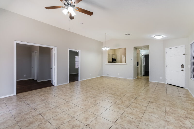 2,130/Mo, 9517 E Naranja Ave Mesa, AZ 85209 Living Room View