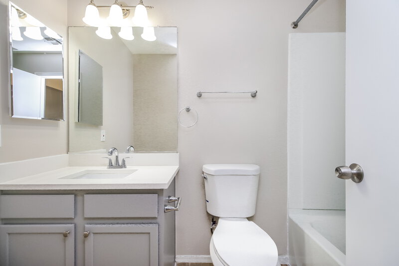 2,130/Mo, 9517 E Naranja Ave Mesa, AZ 85209 Bathroom View