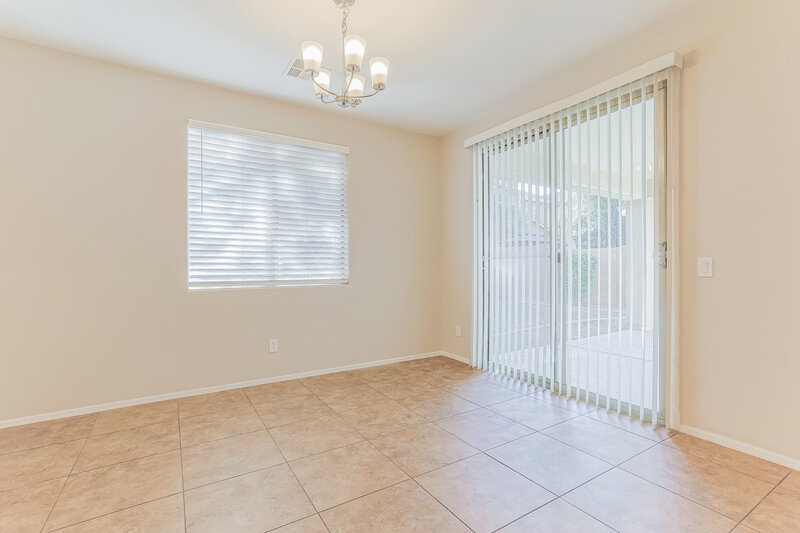 2,285/Mo, 2055 S Martingale Rd Gilbert, AZ 85295 Dining Room View
