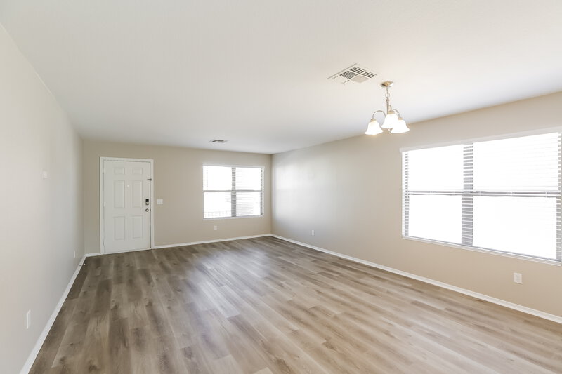 2,020/Mo, 11625 W Charter Oak Rd El Mirage, AZ 85335 Living Room View