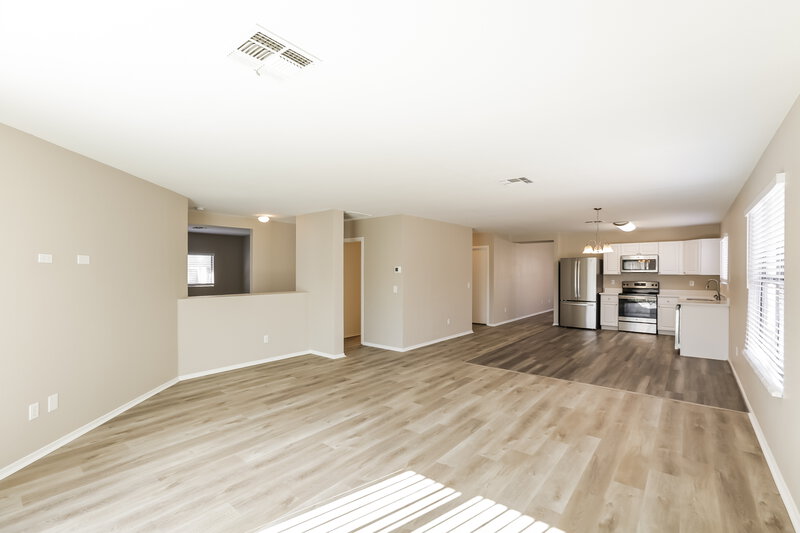2,020/Mo, 11625 W Charter Oak Rd El Mirage, AZ 85335 Family Room View