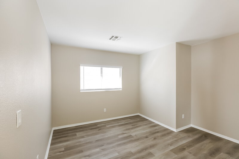 2,020/Mo, 11625 W Charter Oak Rd El Mirage, AZ 85335 Bedroom View
