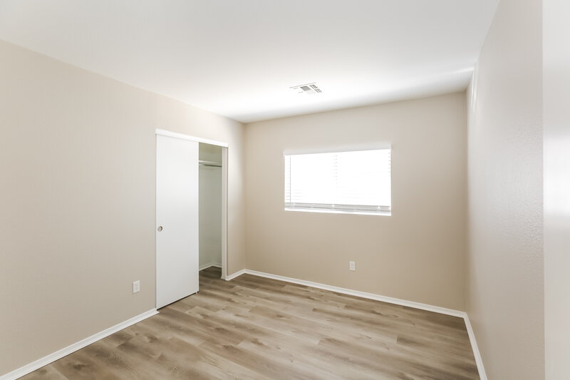 2,020/Mo, 11625 W Charter Oak Rd El Mirage, AZ 85335 Bedroom View 2