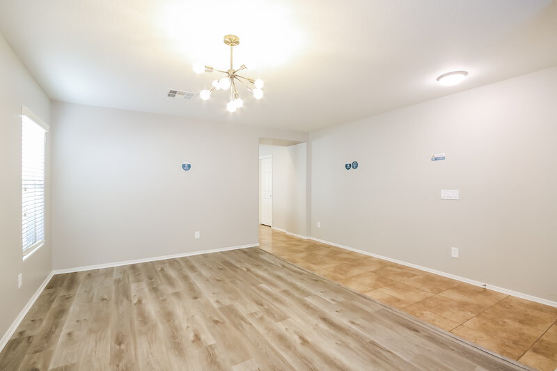 1,905/Mo, 11855 W Robin Ct Sun City, AZ 85373 Living Room View