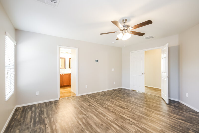 1,905/Mo, 11855 W Robin Ct Sun City, AZ 85373 Main Bedroom View 2