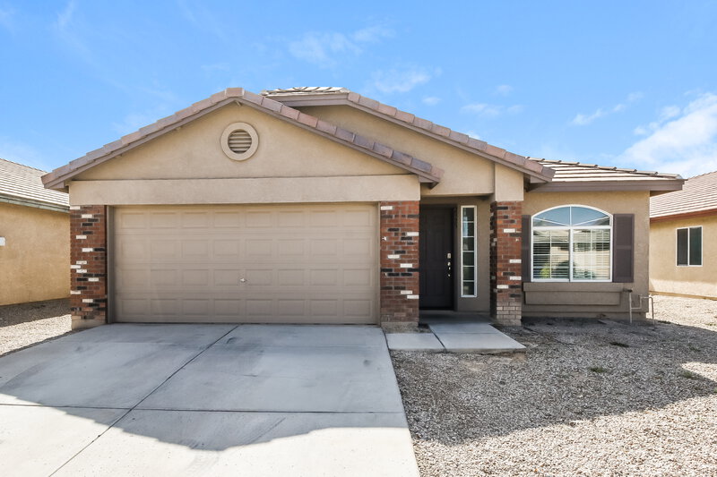 2,005/Mo, 2829 W Grenadine Rd Phoenix, AZ 85041 External View