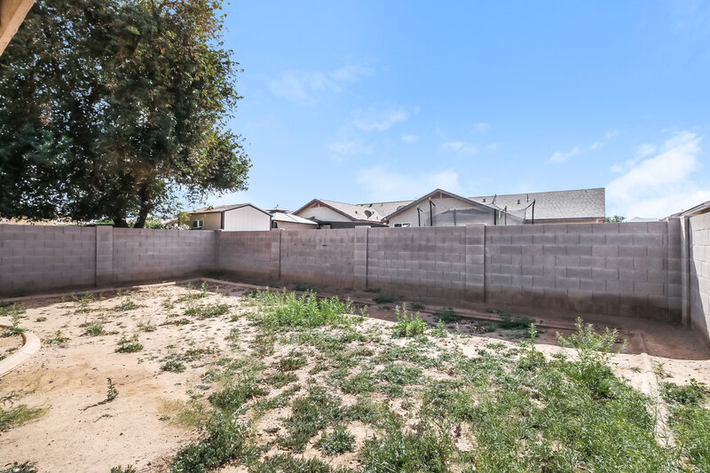 2,005/Mo, 2829 W Grenadine Rd Phoenix, AZ 85041 Rear View