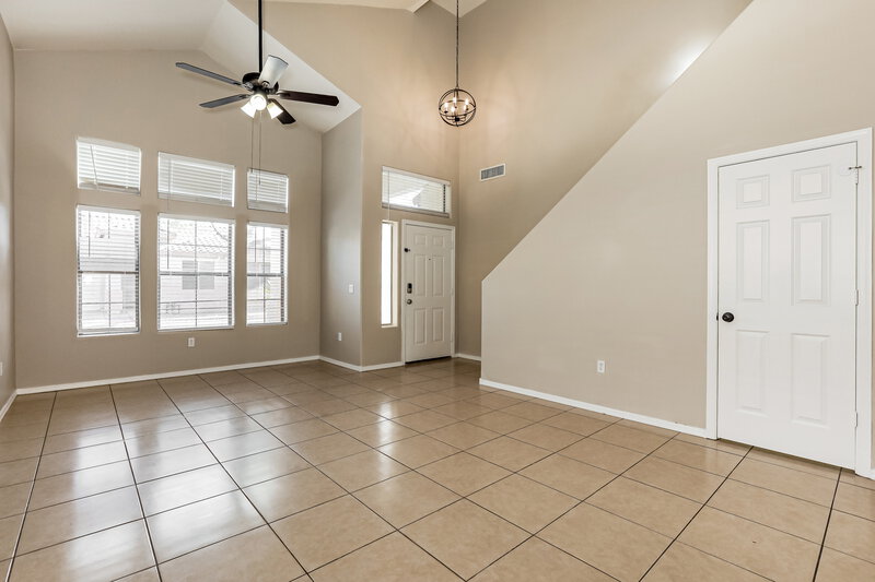 2,345/Mo, 8930 E Capri Ave Mesa, AZ 85208 Living Room View