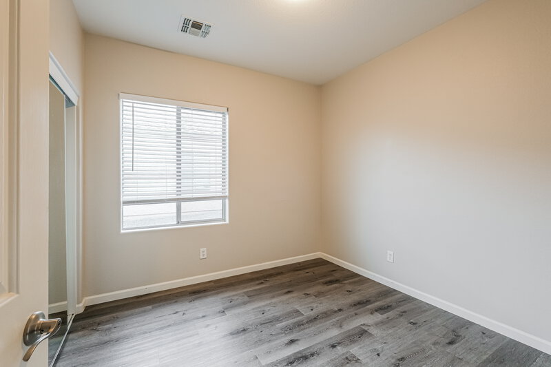 2,110/Mo, 11722 W Lincoln St Avondale, AZ 85323 Bedroom View 2