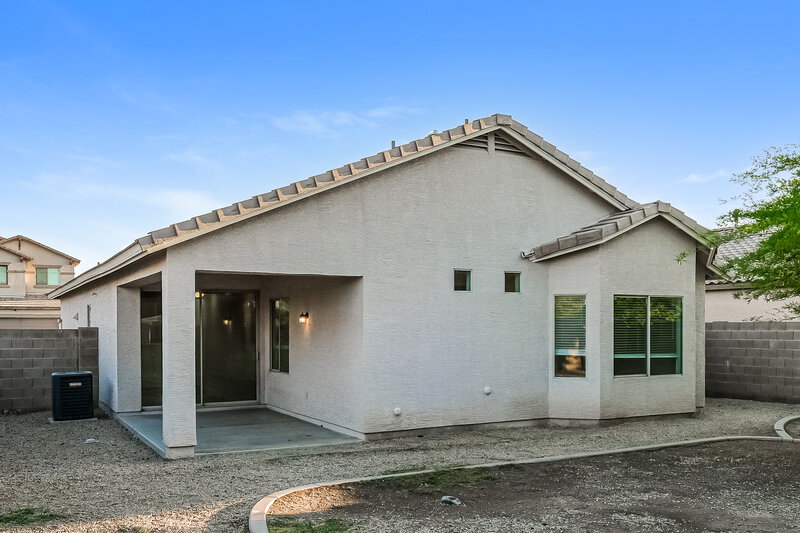 2,110/Mo, 11722 W Lincoln St Avondale, AZ 85323 Rear View